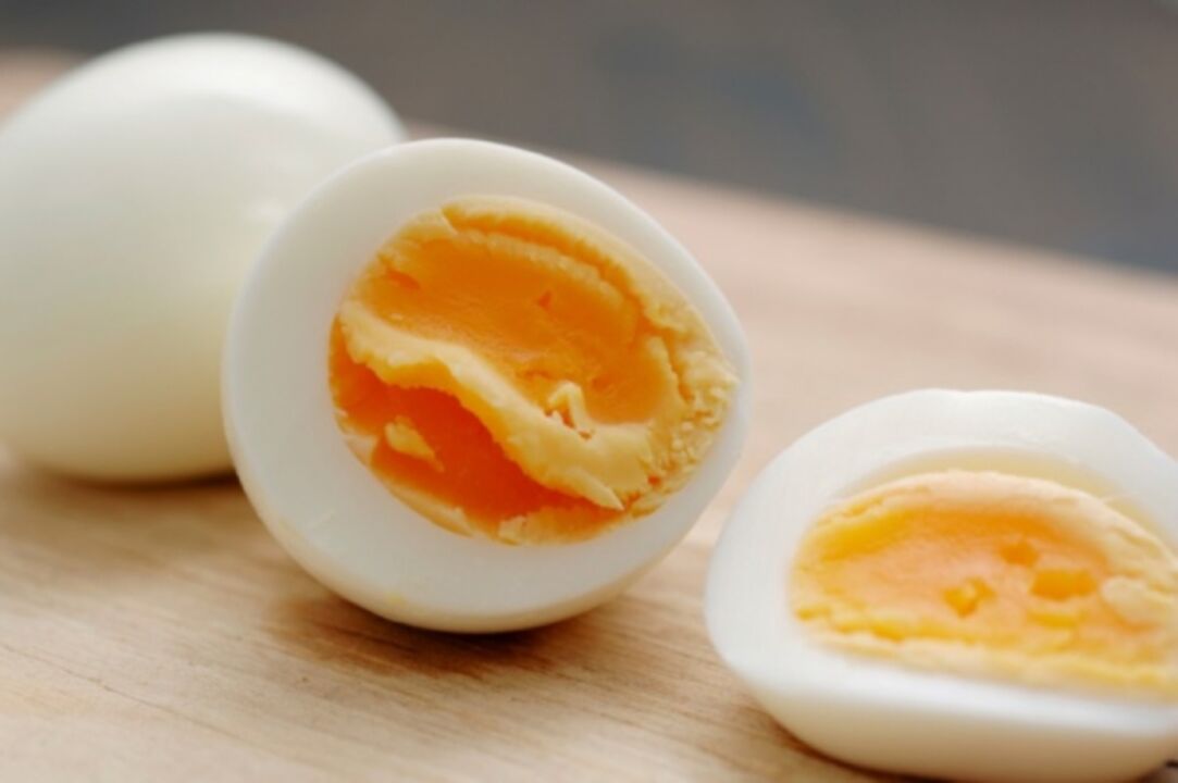 gekochte Eier für die japanische Ernährung